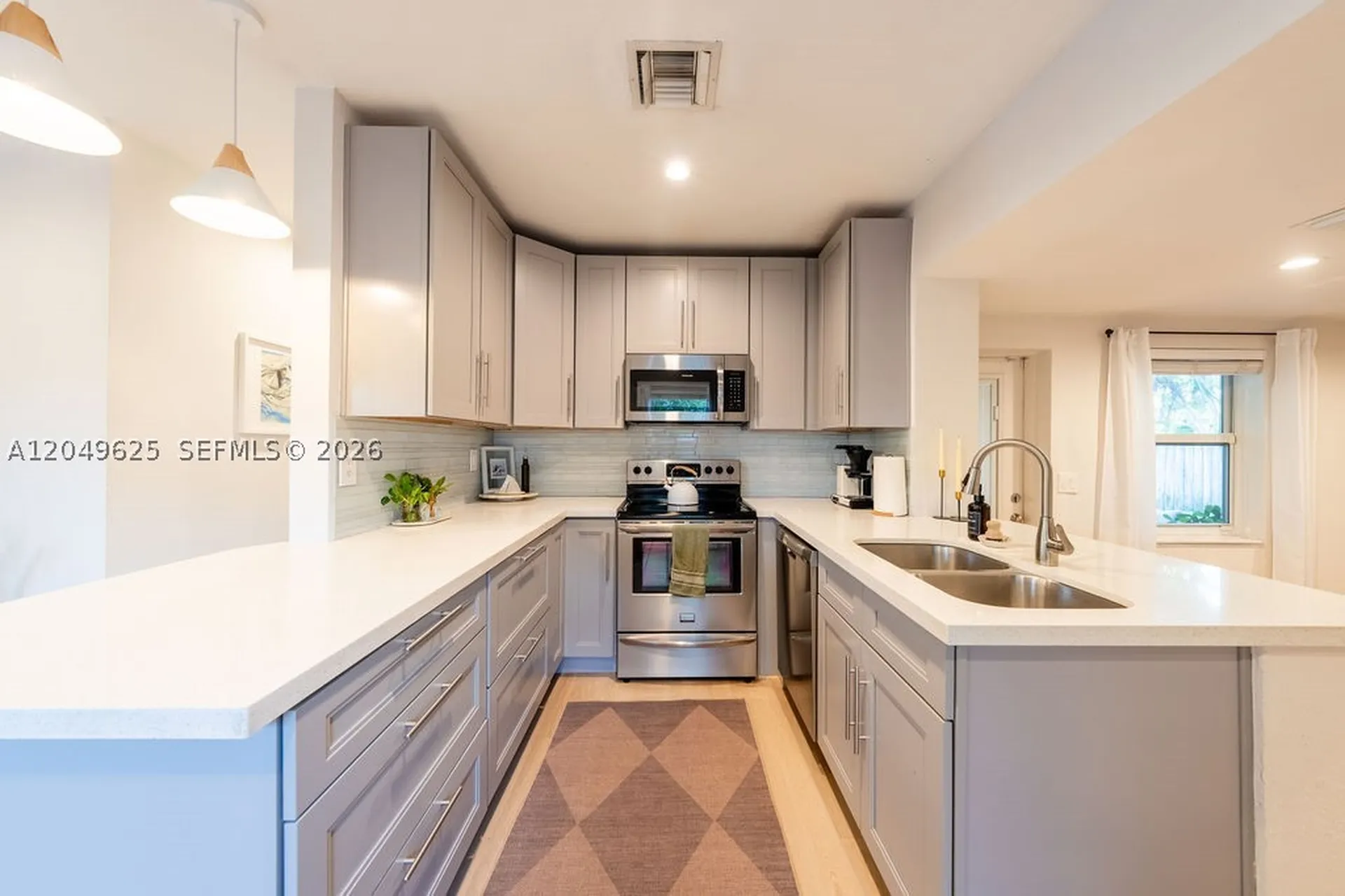 1305 NW 5th Avenue Fort Lauderdale FL 33311