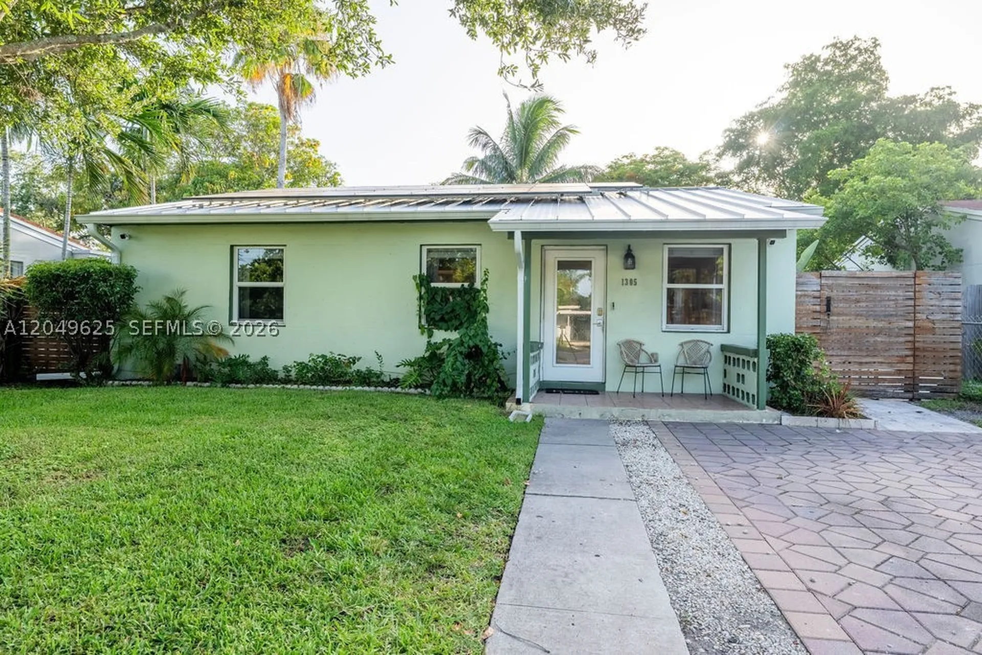1305 NW 5th Avenue Fort Lauderdale FL 33311