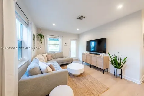 1305 NW 5th Avenue Fort Lauderdale FL 33311