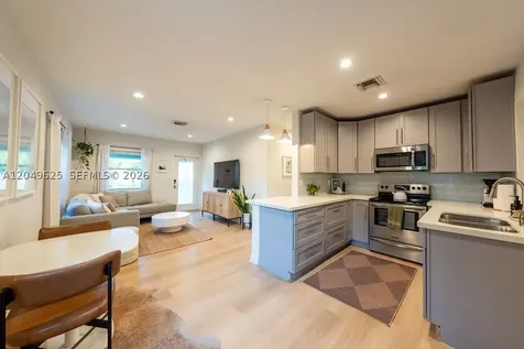 1305 NW 5th Avenue Fort Lauderdale FL 33311