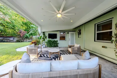 1305 NW 5th Avenue Fort Lauderdale FL 33311
