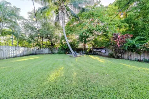 1305 NW 5th Avenue Fort Lauderdale FL 33311