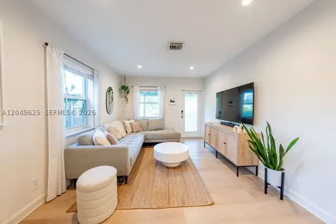 1305 NW 5th Avenue Fort Lauderdale FL 33311