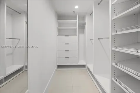 2457 Collins Avenue Miami Beach FL 33140