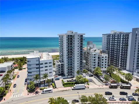 2457 Collins Avenue Miami Beach FL 33140