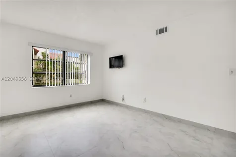 8660 SW 149th Avenue Miami FL 33193