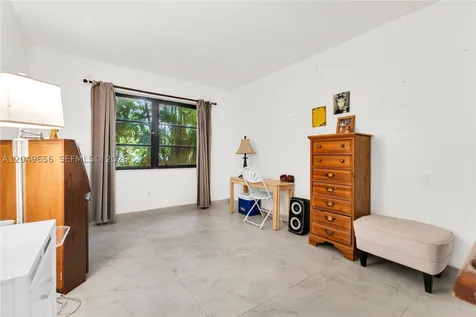8660 SW 149th Avenue Miami FL 33193