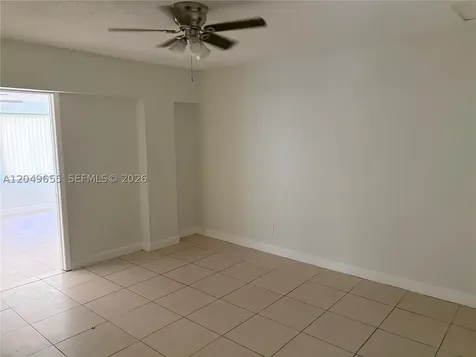5853 Mckinley Street Hollywood FL 33021