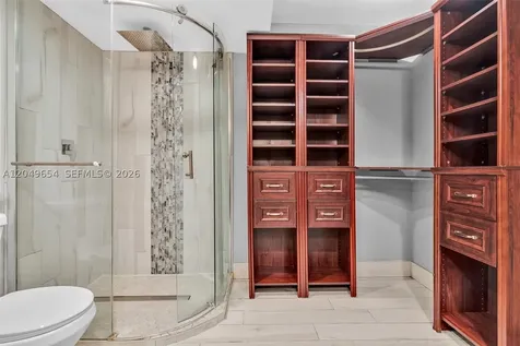 2851 N Oakland Forest Drive Oakland Park FL 33309
