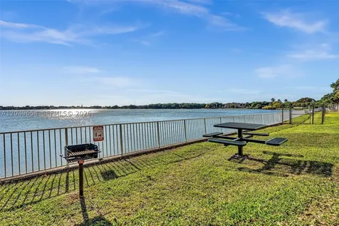 2851 N Oakland Forest Drive Oakland Park FL 33309