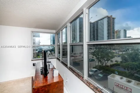 1985 S Ocean Drive Hallandale Beach FL 33009