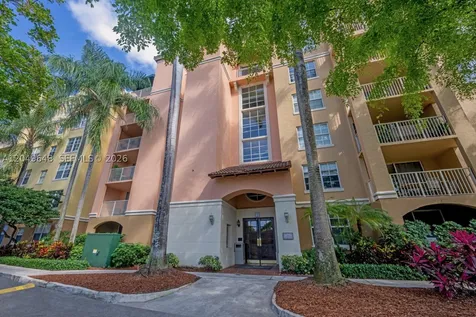 19601 E Country Club Drive Aventura FL 33180