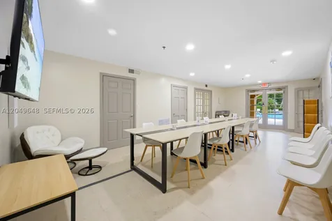 19601 E Country Club Drive Aventura FL 33180