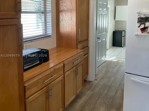 4401 NW 43rd Avenue Tamarac FL 33319