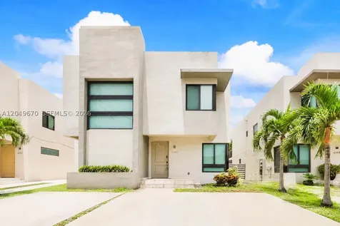 4390 E 10th Avenue Hialeah FL 33013