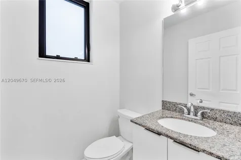 4390 E 10th Avenue Hialeah FL 33013