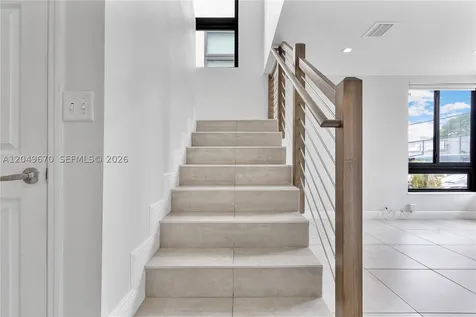 4390 E 10th Avenue Hialeah FL 33013
