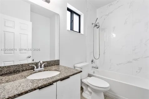 4390 E 10th Avenue Hialeah FL 33013