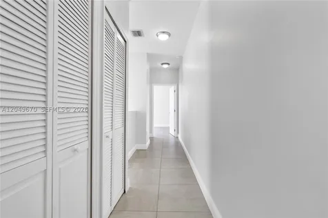 4390 E 10th Avenue Hialeah FL 33013