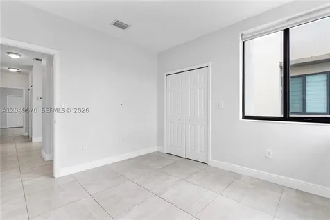 4390 E 10th Avenue Hialeah FL 33013