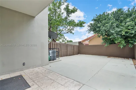 4390 E 10th Avenue Hialeah FL 33013