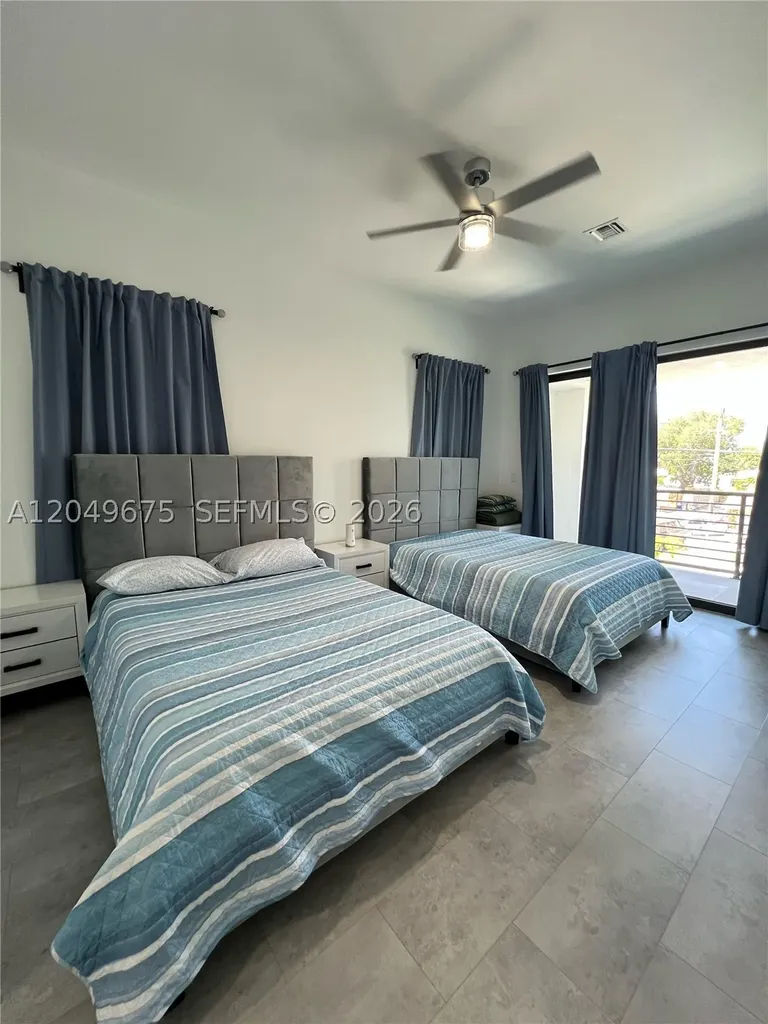 2342 Mckinley Street Hollywood FL 33020