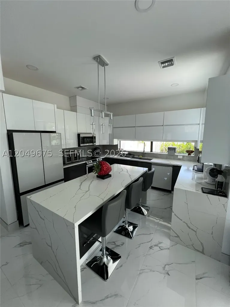 2342 Mckinley Street Hollywood FL 33020