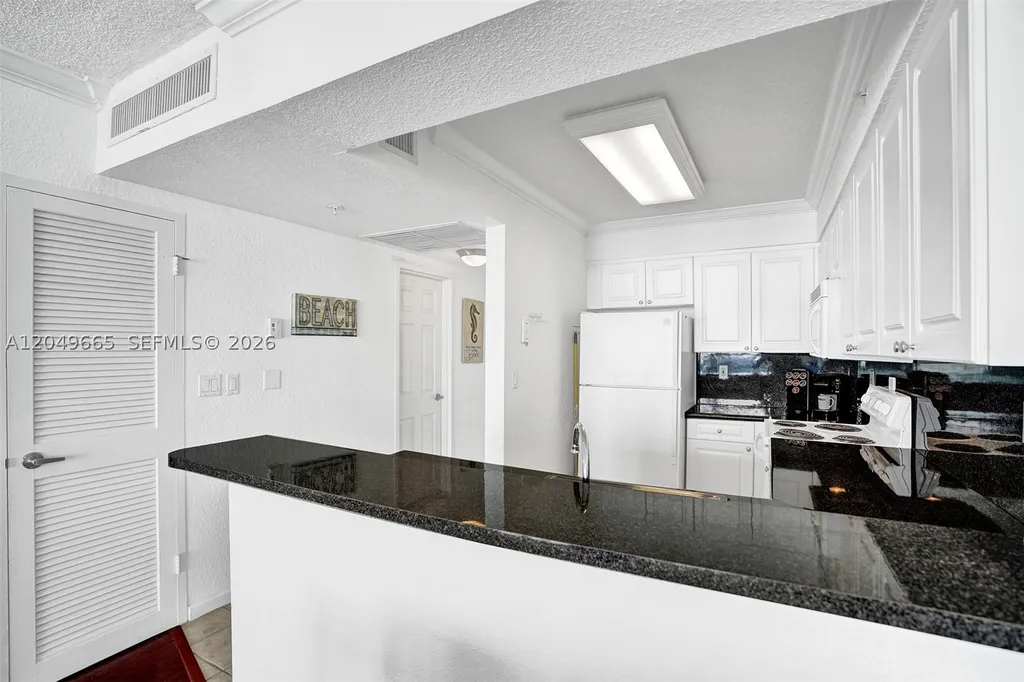 2501 S Ocean Drive Hollywood FL 33019
