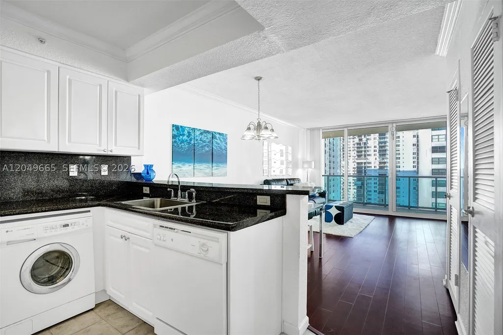 2501 S Ocean Drive Hollywood FL 33019