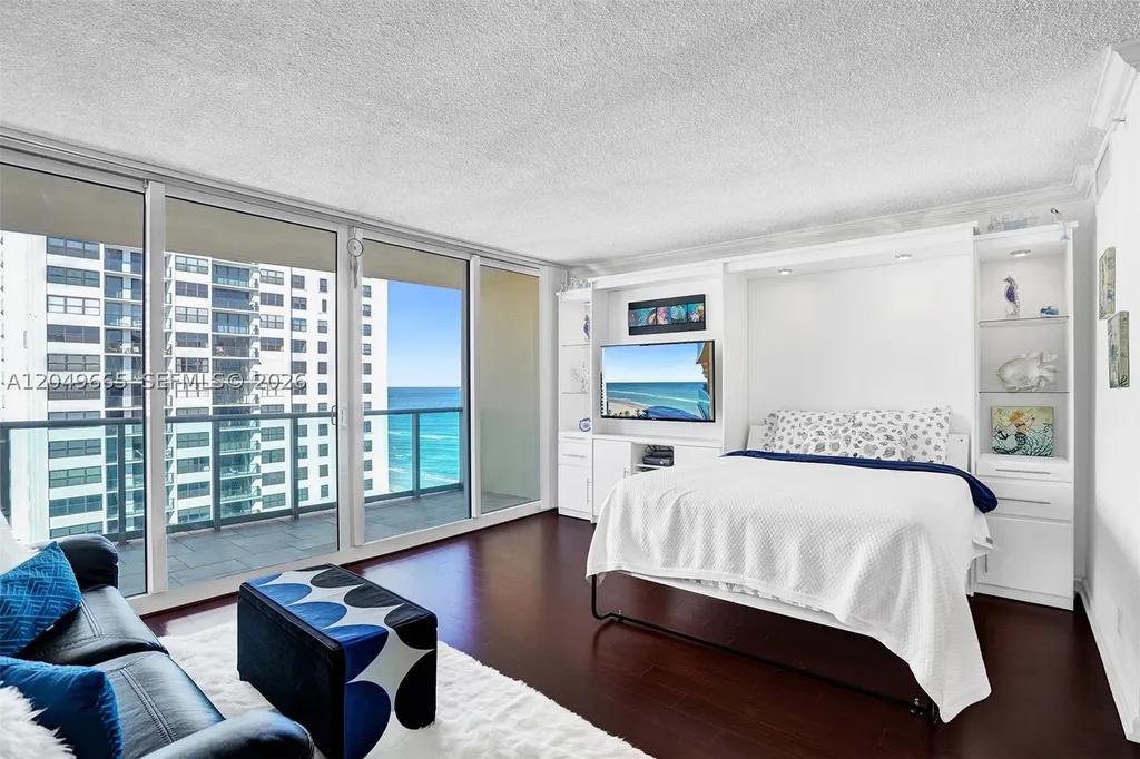 2501 S Ocean Drive Hollywood FL 33019