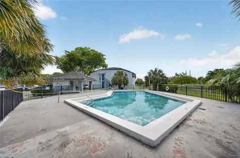 7195 NW 179th Street Hialeah FL 33015
