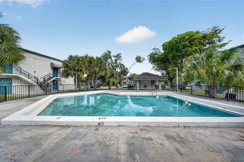7195 NW 179th Street Hialeah FL 33015