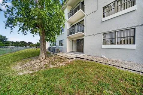 7195 NW 179th Street Hialeah FL 33015