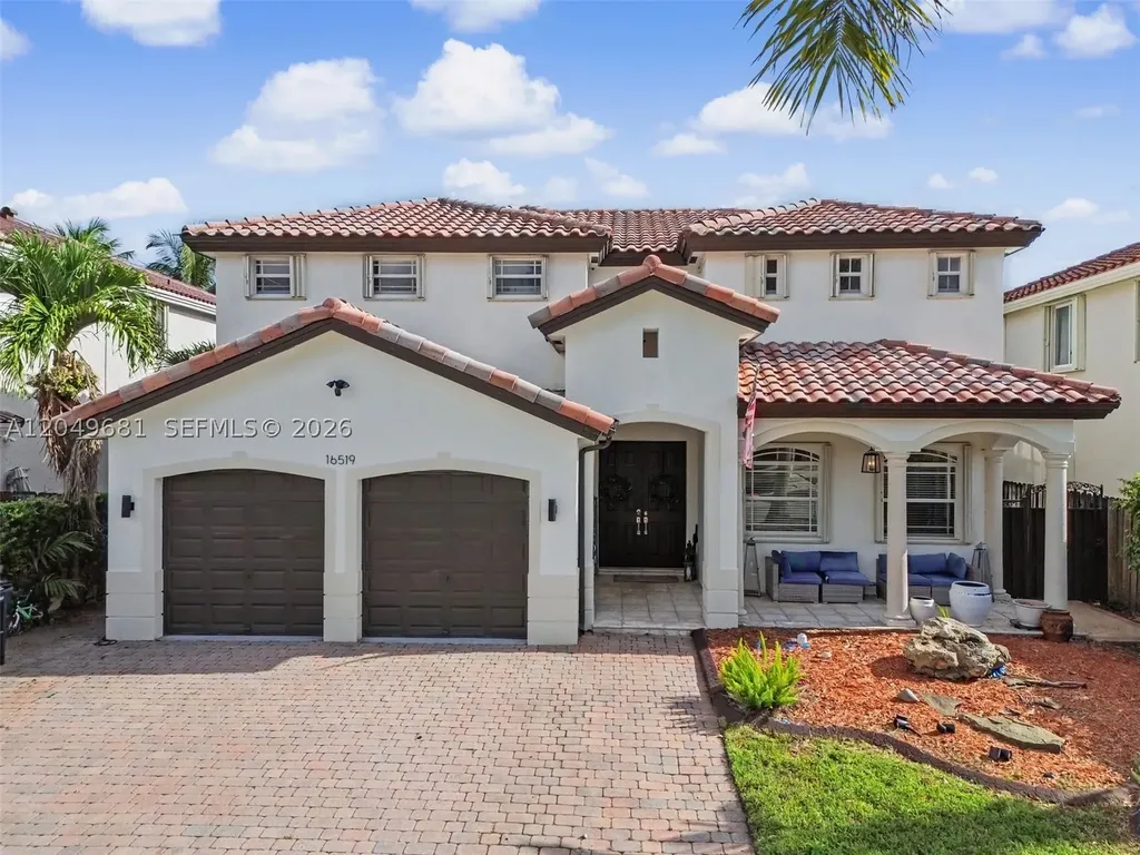 16519 SW 67th Terrace Miami FL 33193