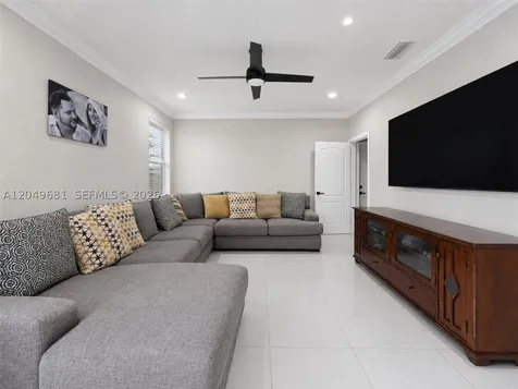 16519 SW 67th Terrace Miami FL 33193