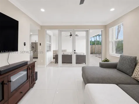 16519 SW 67th Terrace Miami FL 33193