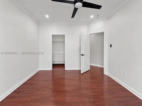 16519 SW 67th Terrace Miami FL 33193