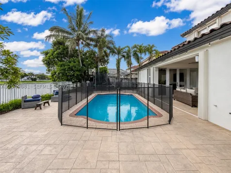 16519 SW 67th Terrace Miami FL 33193