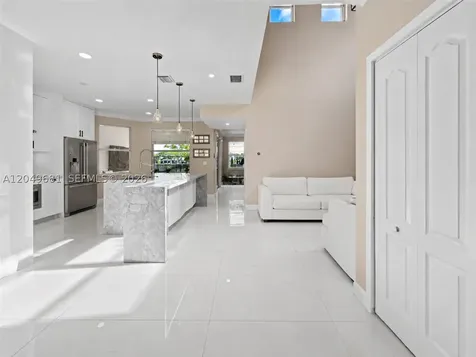 16519 SW 67th Terrace Miami FL 33193