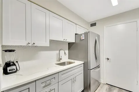 2445 NW 33rd Street Oakland Park FL 33309