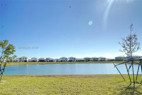 5770 Bristlecone Commoms Westlake FL 33470