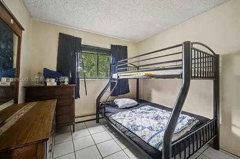 735 NW 8th Court Florida City FL 33034