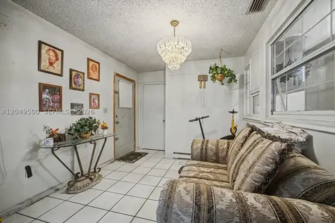 735 NW 8th Court Florida City FL 33034