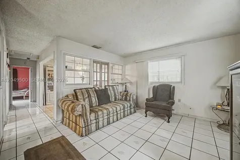 735 NW 8th Court Florida City FL 33034