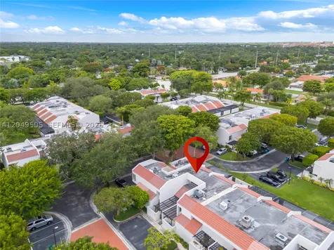 8087 SW 86th Terrace Miami FL 33143
