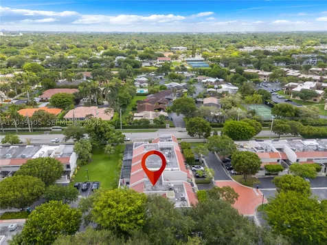 8087 SW 86th Terrace Miami FL 33143