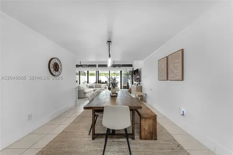 8087 SW 86th Terrace Miami FL 33143