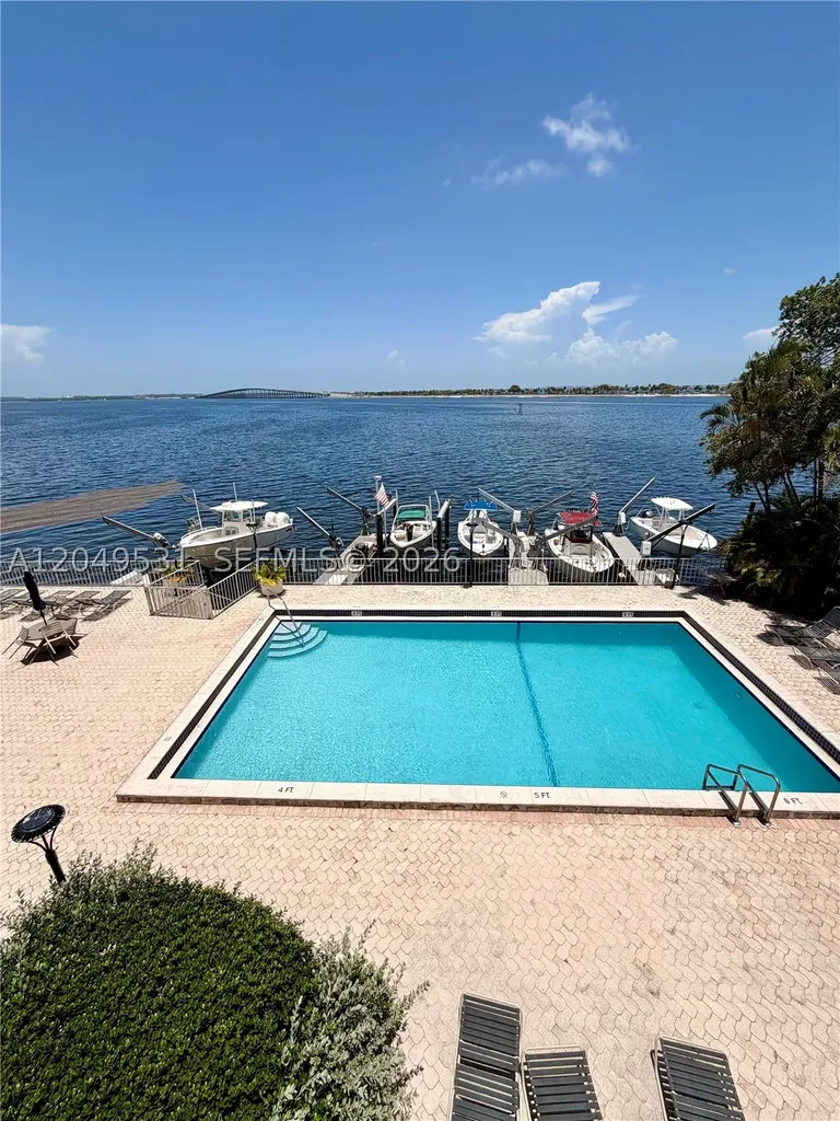 2201 Brickell Avenue Miami FL 33129