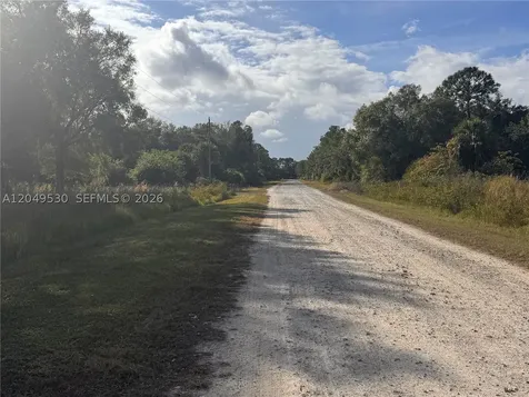 775 S Hacienda Street Clewiston FL 33440