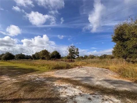 775 S Hacienda Street Clewiston FL 33440